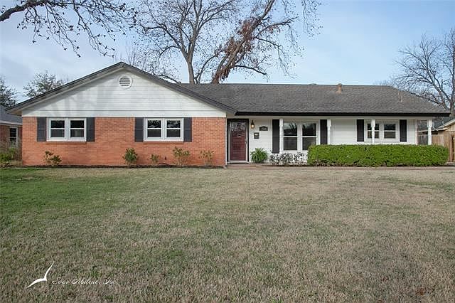 1st image of 2200 Crescent Dr