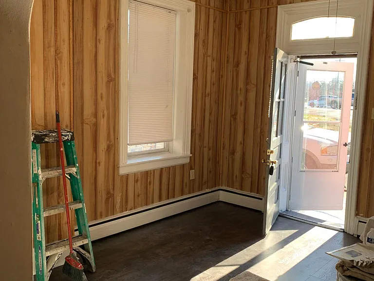 414 W Franklin St — Photo 3