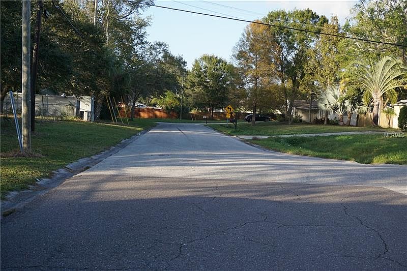 2nd image of 2858 Sunny Breeze Ave