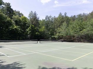 33 Jacqueline Rd APT E, Waltham, MA 02452