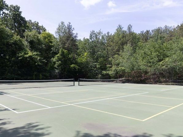 33 Jacqueline Rd APT E