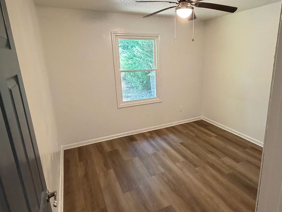 1st image of 2664 Tablerock Rd