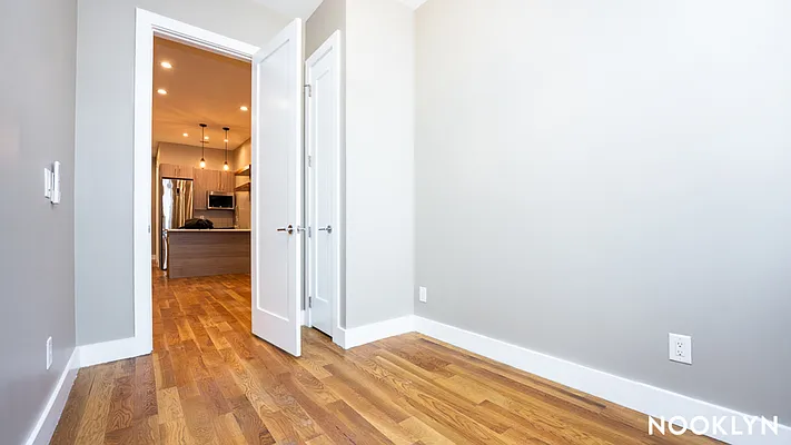 Rented by Nooklyn NYC LLC | media 23