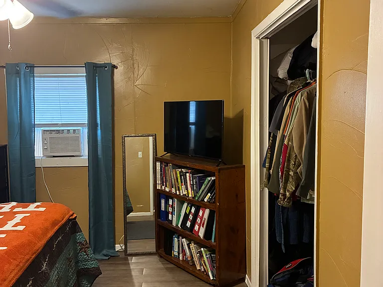 Bedroom Closet