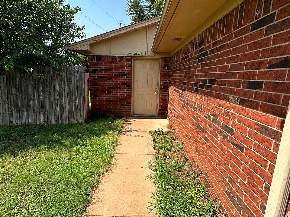 1st image of 123A Cripple Creek Ln #A