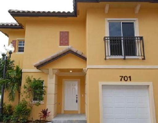 1st image of 701 NE 43rd St