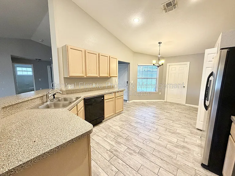 3805 Springlake Village Ct — Photo 6