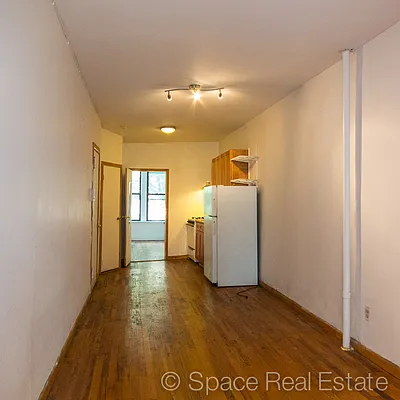 Rented by Space Real Estate | media 28