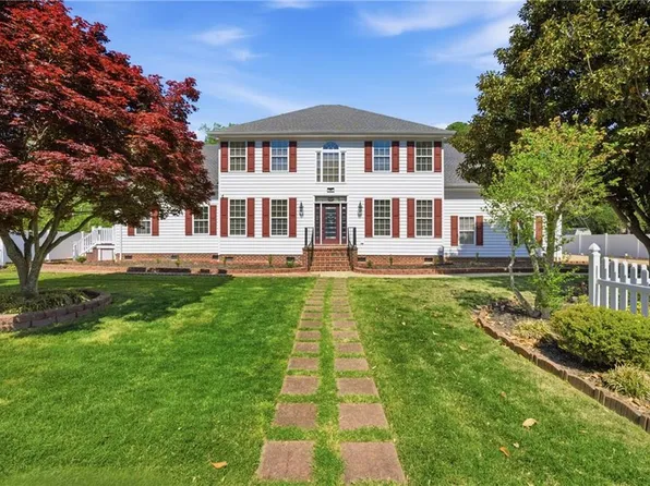 30 Holloway Rd, Newport News, VA 23602