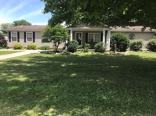 105 Wabash Ave, Worthington, IN 47471