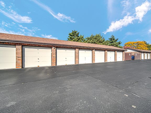 3rd image of 5008 Circle Ct APT 901