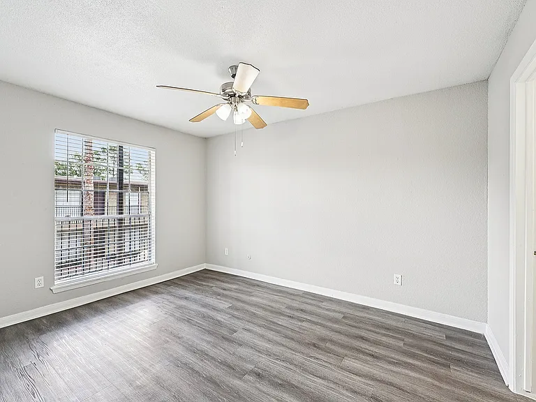 22-print-Woodchase Dr Unit 66-S2603-010