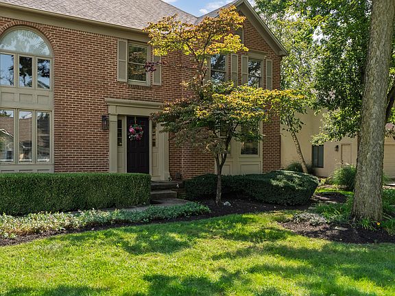 4th image of 317 Wheaton Ct