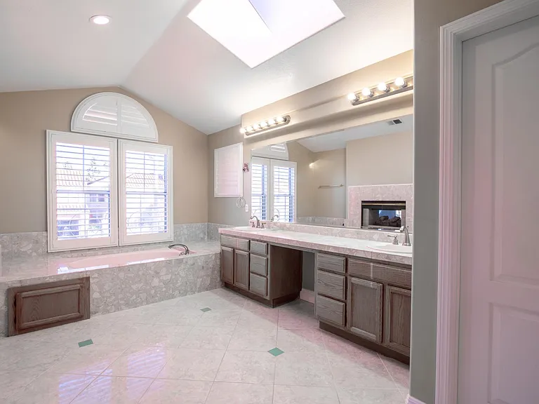 3027 Calle De Las Flores — Photo 21