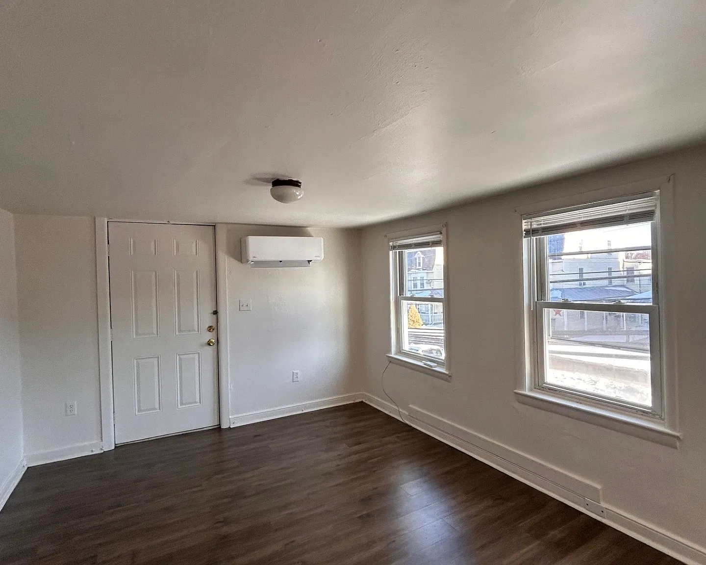 1 bed, $1,095 — Photo 2