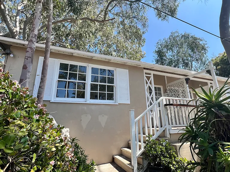2200 S Coast Hwy #F — Photo 16
