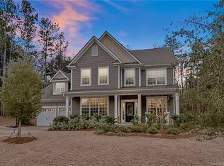 211 Forest Lake Blvd, Mooresville, NC 28117