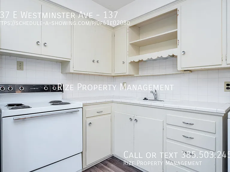137 E Westminster Ave #137 — Photo 3