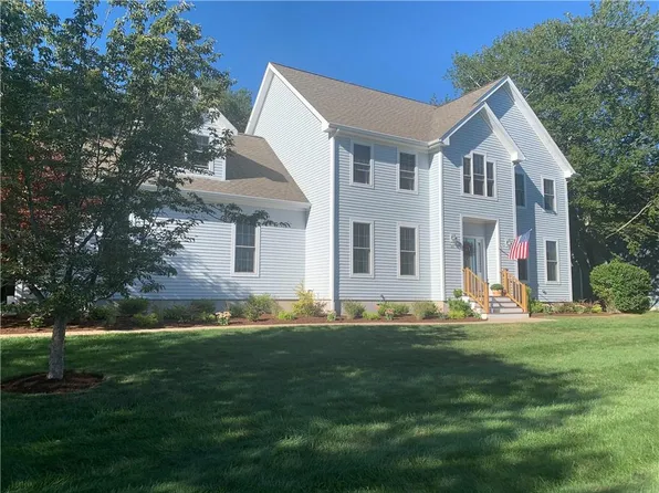 50 Windmill Dr, South Kingstown, RI 02879