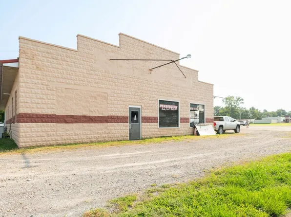 120 Business Us Hwy #60, Dexter, MO 63841