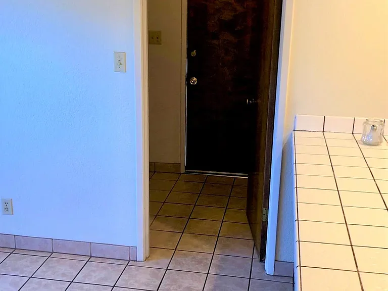 930 N Indiana St #1 — Photo 14