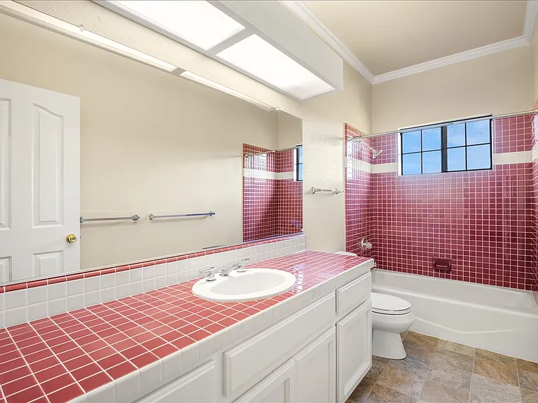 27220 Carrington Cir — Photo 6