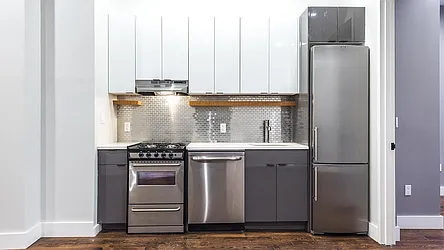 60-15 Myrtle Avenue, #B