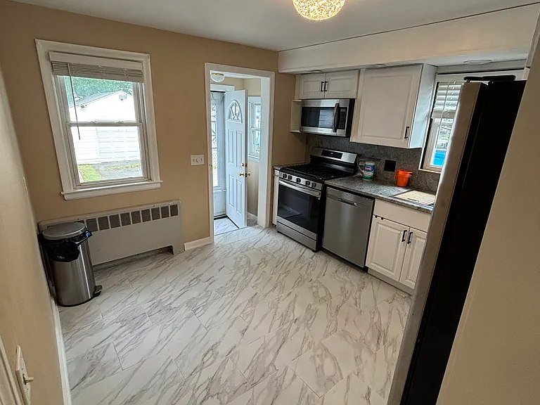 78 Long Meadow Ave — Photo 6