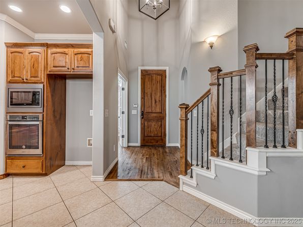 3509 W 107th Pl S, Jenks, OK 74037