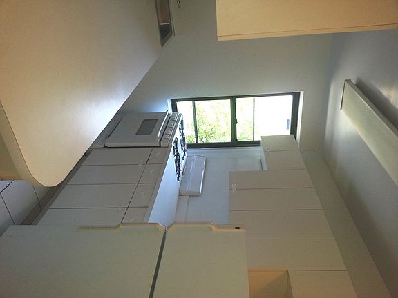 4th image of 125 W 16th St APT 136