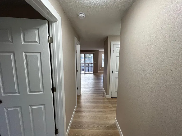 706 Browning Ave S #4 — Photo 22