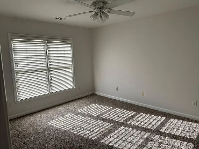 1296 Dunwoody Cv — Photo 23