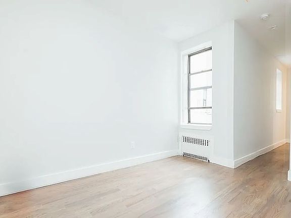 5th image of 411 Chauncey St #2O
