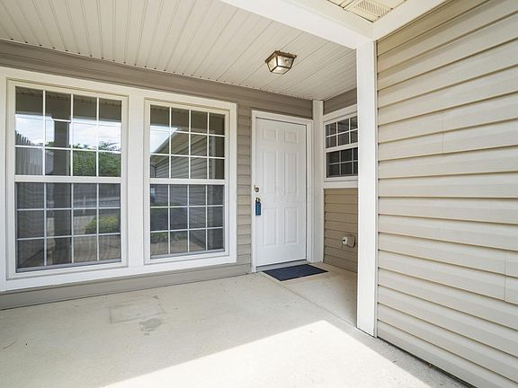2nd image of 5600 Parkshire Dr