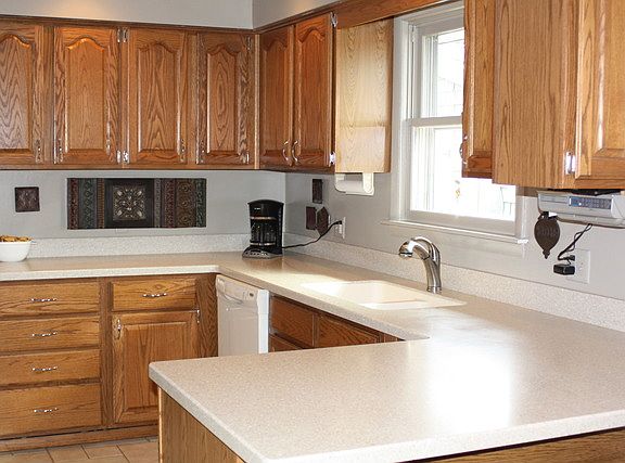 2nd image of 412 Tana Ln