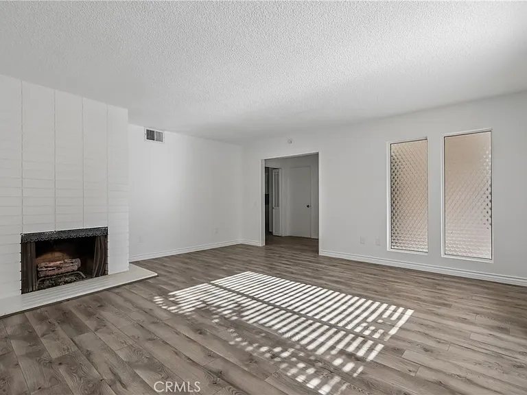 1184 Lyndhurst Dr — Photo 7