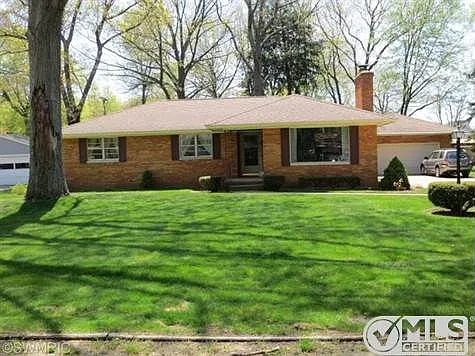 545 Wendover Blvd photo 1
