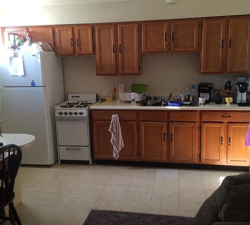 Spacious, clean kitchen