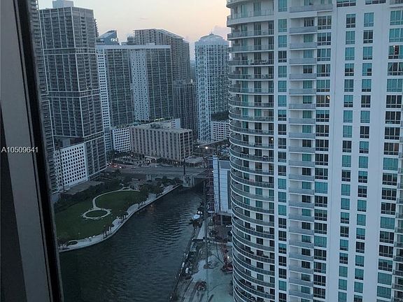 4th image of 325 Biscayne Blvd APT 4116