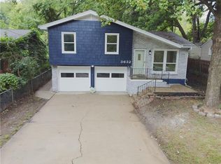 3632 NE Antioch Rd, Kansas City, MO 64117