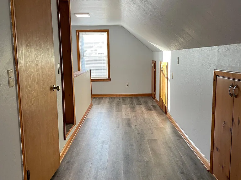 921 Eleanor Ave — Photo 12