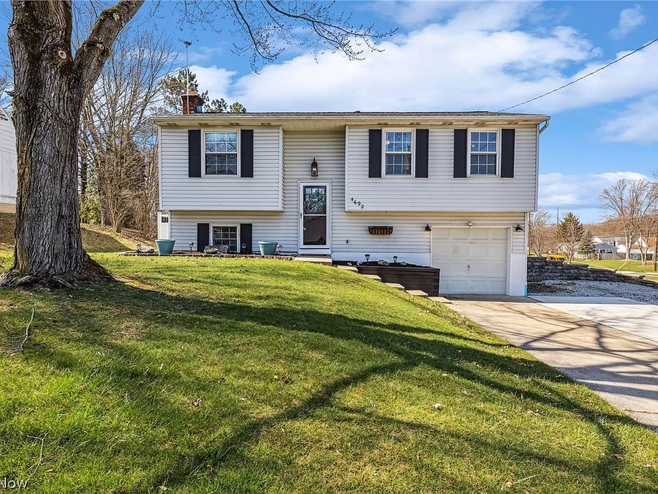 1st image of 4692 Trillium Dr