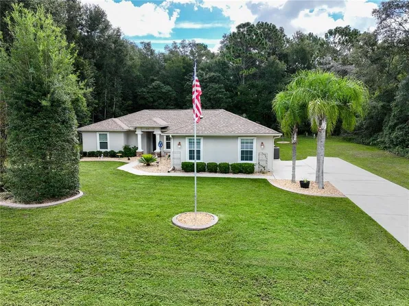 8291 N Golfview Dr, Citrus Springs, FL 34434