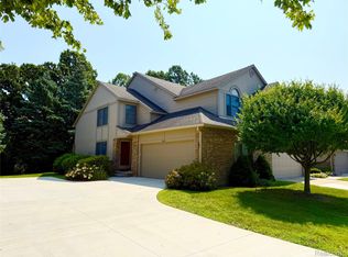 45077 Coachman Ct #82, Canton, MI 48187