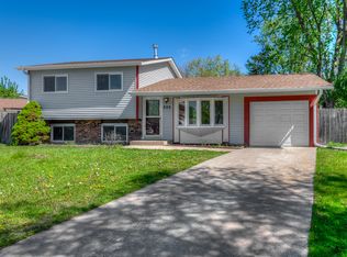 200 Hampdon Ct, Bolingbrook, IL 60440