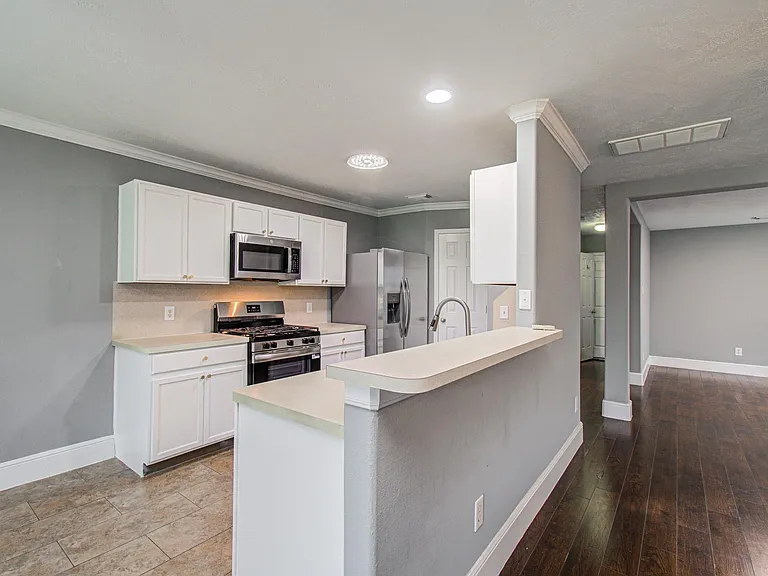 13963 Maximos Dr — Photo 14