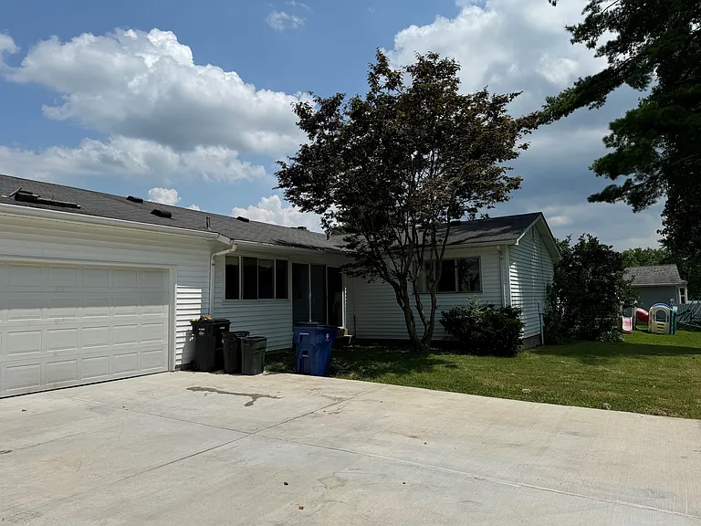 1617 Somerset Shire Dr — Photo 50
