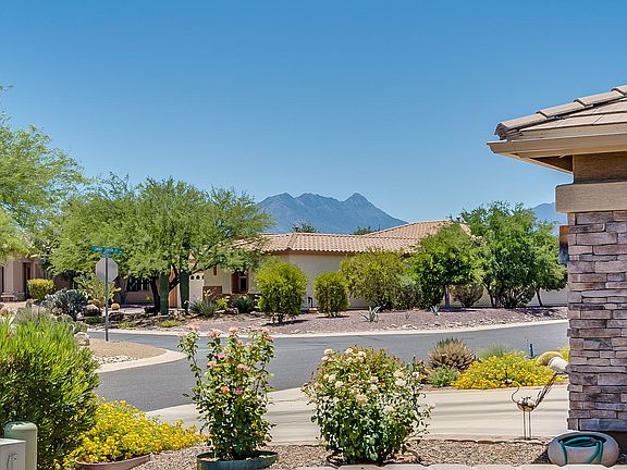 2nd image of 837 N Cowboy Canyon Dr
