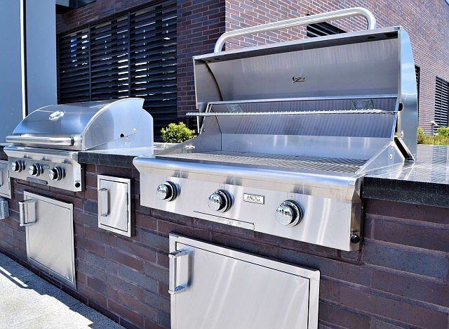 Rooftop Lounge With Three Grilling Stations