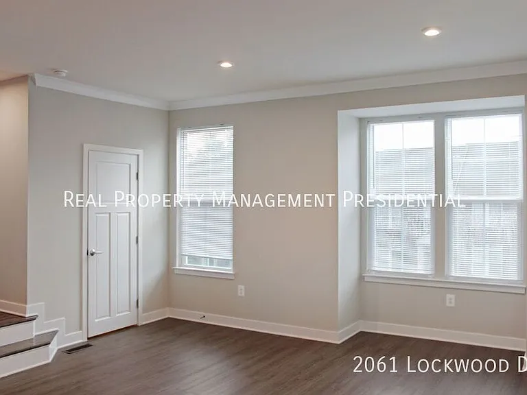 2061 Lockwood Dr — Photo 12